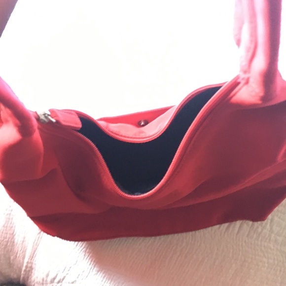 Red bag - Picture 4 of 4